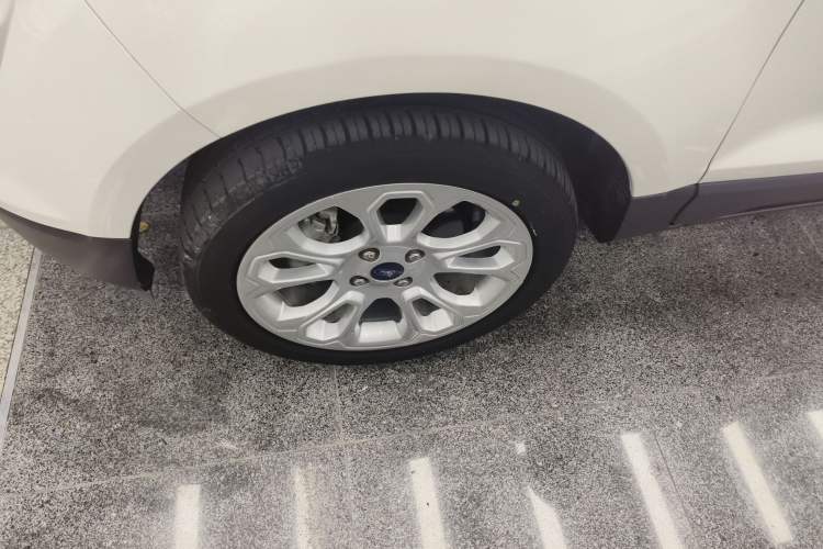 Used Ford EcoSport 2018 EcoBoost 125 Automatic Luxury Edition Exterior 4