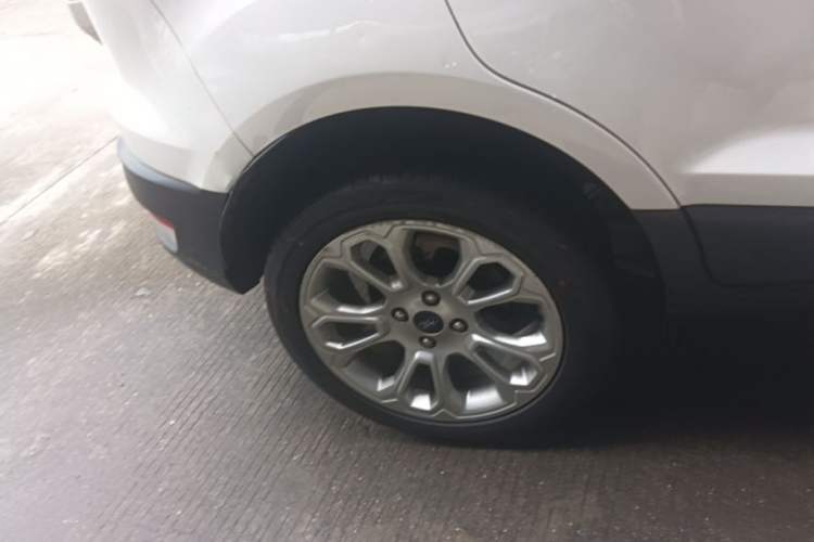 Used Ford EcoSport 2018 1.5L Automatic Platinum Wing Model Exterior 5