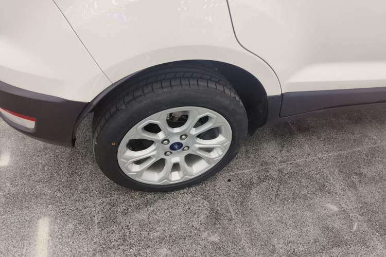 Used Ford EcoSport 2018 EcoBoost 125 Automatic Luxury Edition Exterior 5