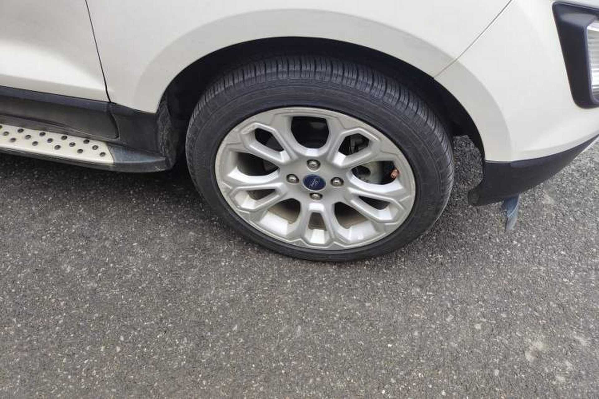 Used Ford EcoSport 2018 1.5L Automatic Platinum Wing Model Exterior 7