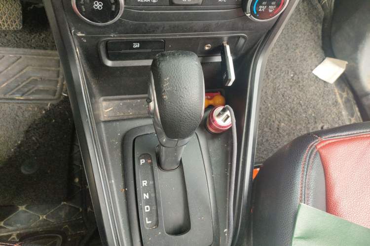 Used Ford EcoSport 2018 1.5L Automatic Elite Edition Gear Lever