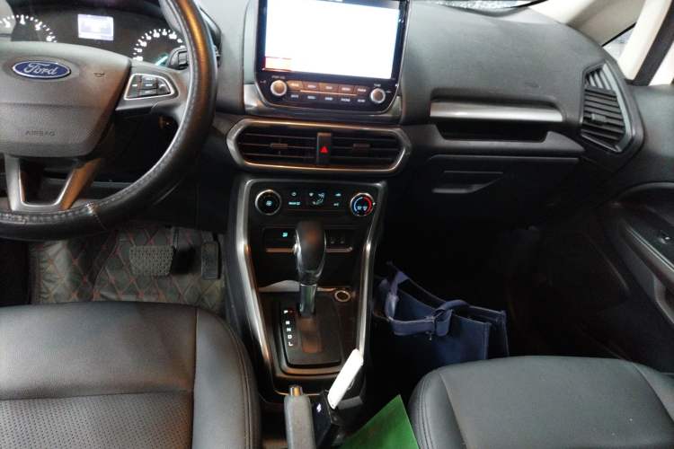 Used Ford EcoSport 2018 1.5L Automatic Platinum Wing Model Gear Lever