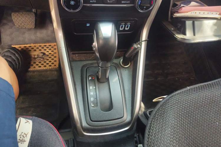 Used Ford EcoSport 2018 1.5L Automatic Zunyi Trim Gear Lever