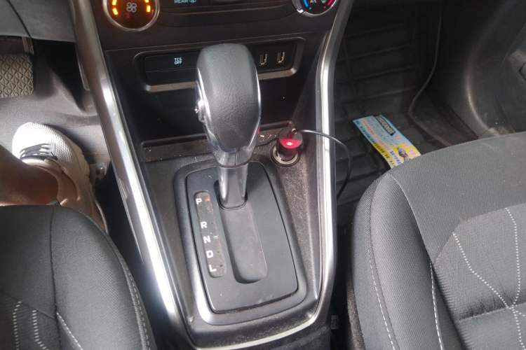 Used Ford EcoSport 2018 Revised 1.5L Automatic Platinum Wing Edition Gear Lever