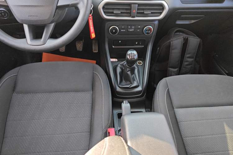 Used Ford EcoSport 2018 1.5L Manual Jingyi Model Gear Lever