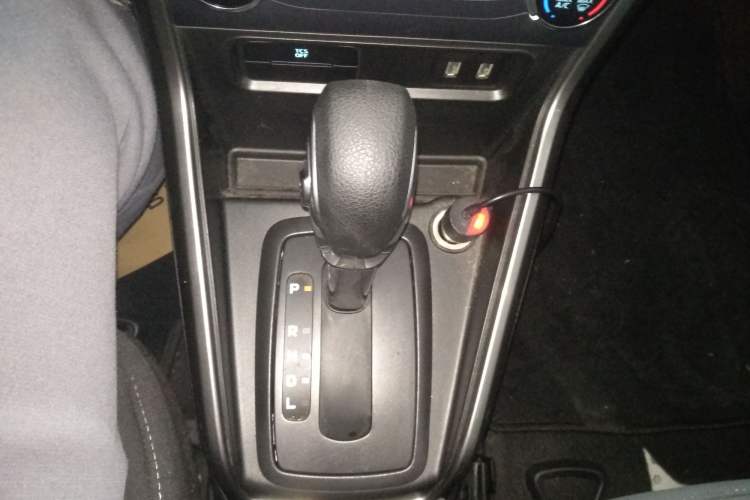 Used Ford EcoSport 2018 Revised 1.5L Automatic Platinum Wing Edition Gear Lever