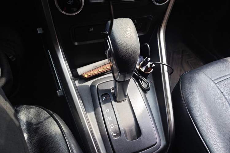 Used Ford EcoSport 2018 1.5L Automatic Platinum Wing Model Gear Lever