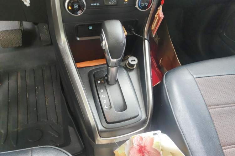 Used Ford EcoSport 2018 Revised 1.5L Automatic Platinum Wing Edition Gear Lever