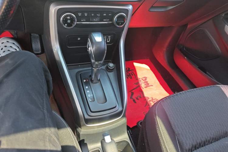 Used Ford EcoSport 2018 1.5L Automatic Zunyi Trim Gear Lever
