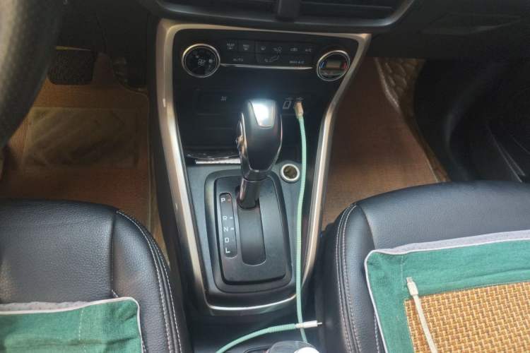 Used Ford EcoSport 2018 1.5L Automatic Zunyi Trim Gear Lever