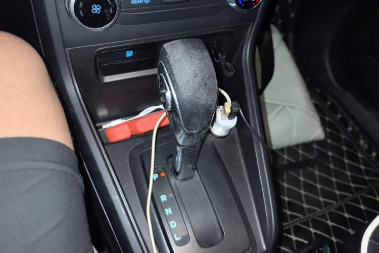 Used Ford EcoSport 2018 1.5L Automatic Elite Edition Gear Lever