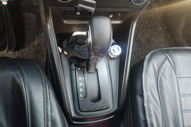 Used Ford EcoSport 2018 1.5L Automatic Elite Edition Gear Lever