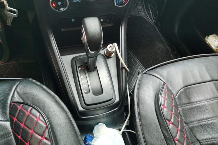 Used Ford EcoSport 2018 1.5L Automatic Elite Edition Gear Lever