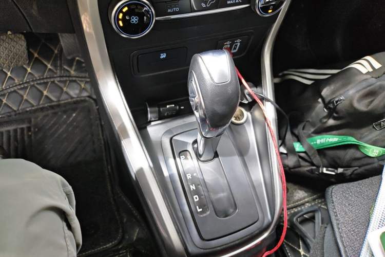 Used Ford EcoSport 2018 1.5L Automatic Zunyi Trim Gear Lever