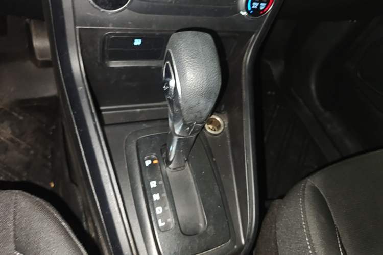Used Ford EcoSport 2018 1.5L Automatic Elite Edition Gear Lever