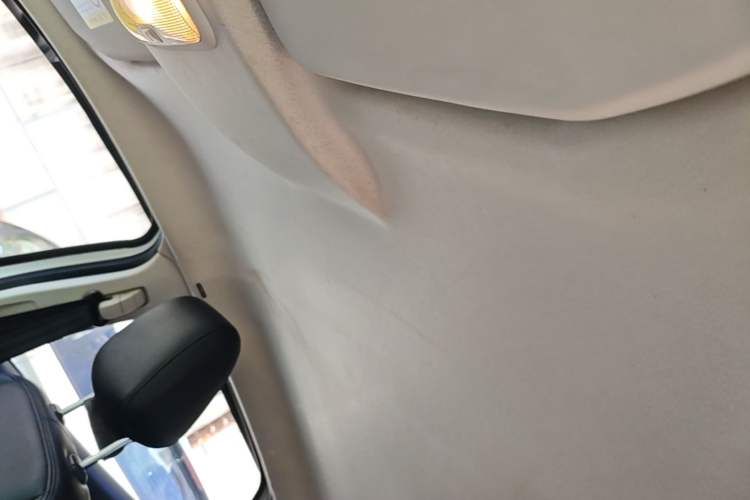Used Ford EcoSport 2018 1.5L Automatic Platinum Wing Model Headliner