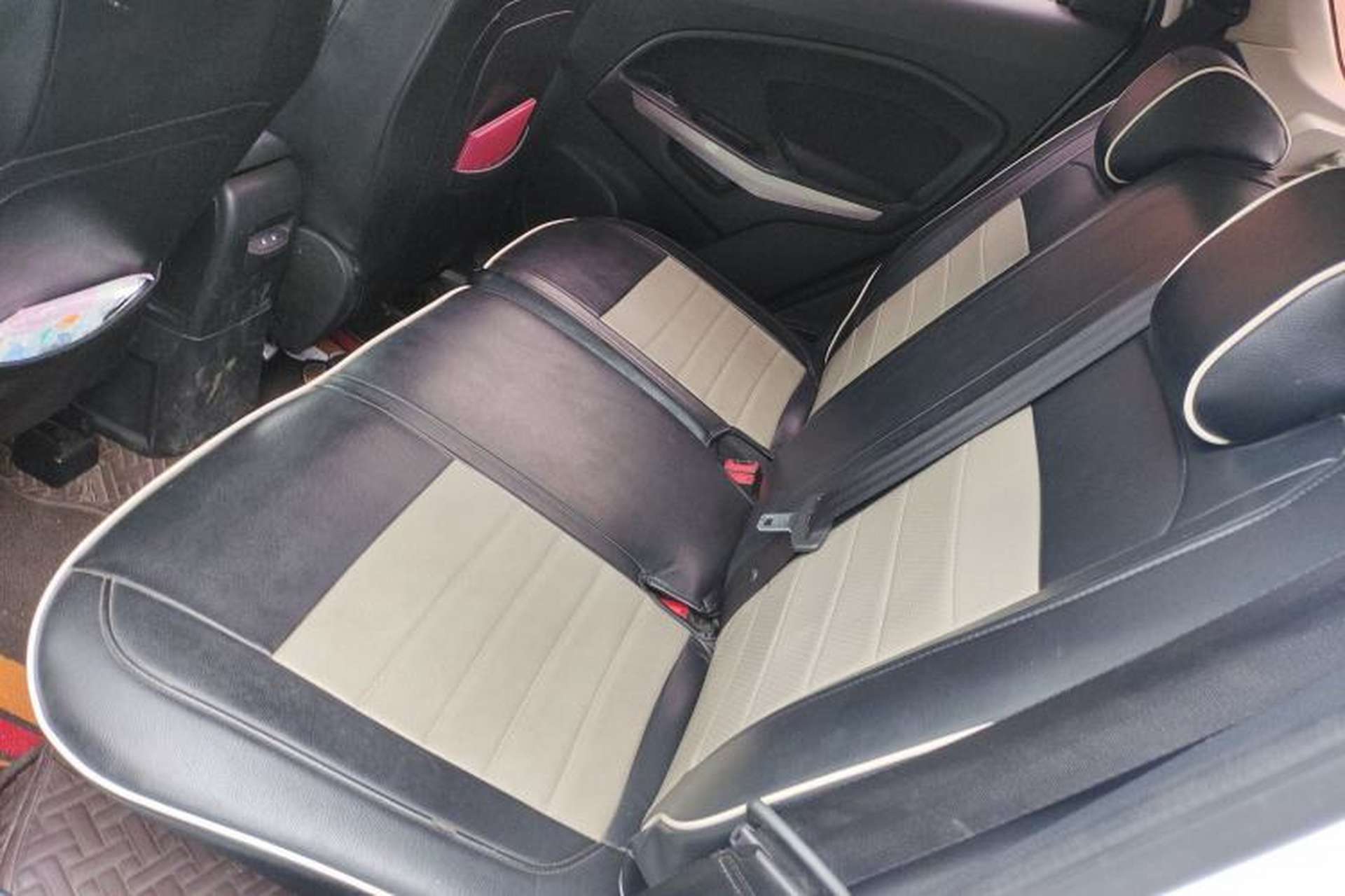 Used Ford EcoSport 2018 1.5L Automatic Platinum Wing Model Interior 4