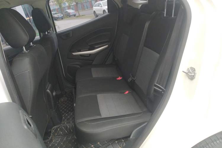 Used Ford EcoSport 2018 1.5L Automatic Elite Edition Interior 4