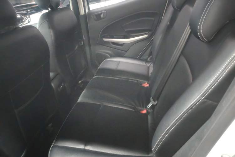 Used Ford EcoSport 2018 1.5L Automatic Elite Edition Interior 4