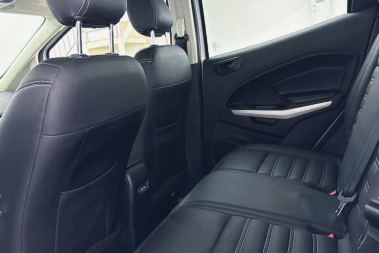 Used Ford EcoSport 2018 1.5L Automatic Elite Edition Interior 6
