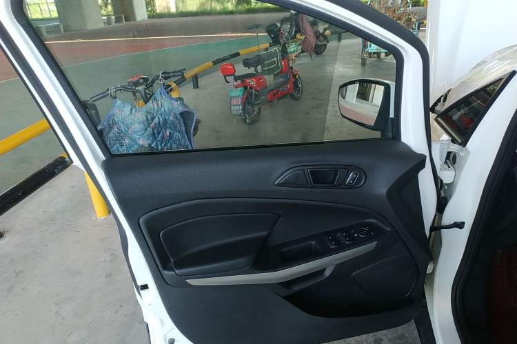 Used Ford EcoSport 2018 1.5L Automatic Elite Edition Left Front Door Interior
