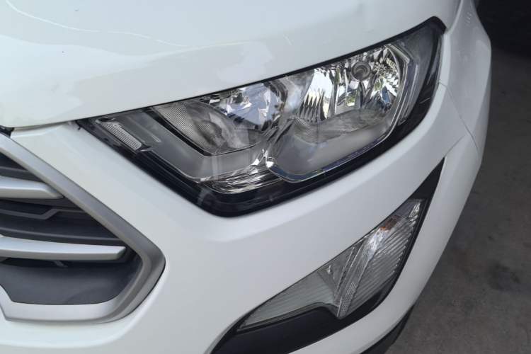 Used Ford EcoSport 2018 1.5L Automatic Platinum Wing Model Left Front Headlight