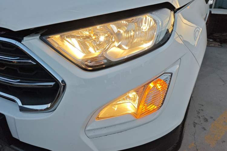 Used Ford EcoSport 2018 1.5L Automatic Zunyi Trim Left Front Headlight