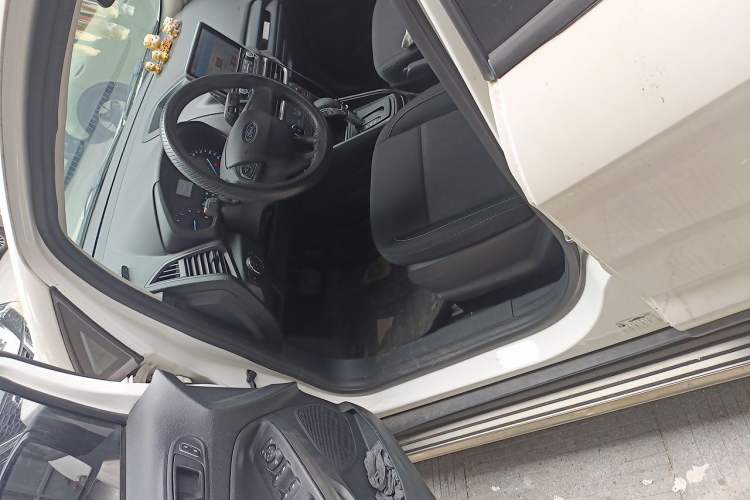 Used Ford EcoSport 2018 1.5L Automatic Elite Edition Left Front Seat