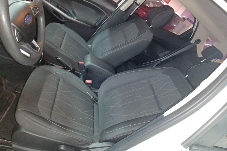 Used Ford EcoSport 2018 1.5L Automatic Platinum Wing Model Left Front Seat