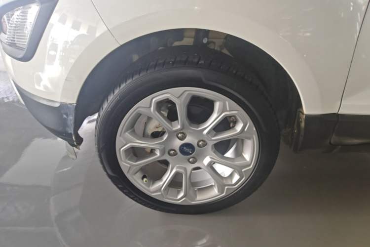 Used Ford EcoSport 2018 1.5L Automatic Platinum Wing Model Left Front Wheel Hub