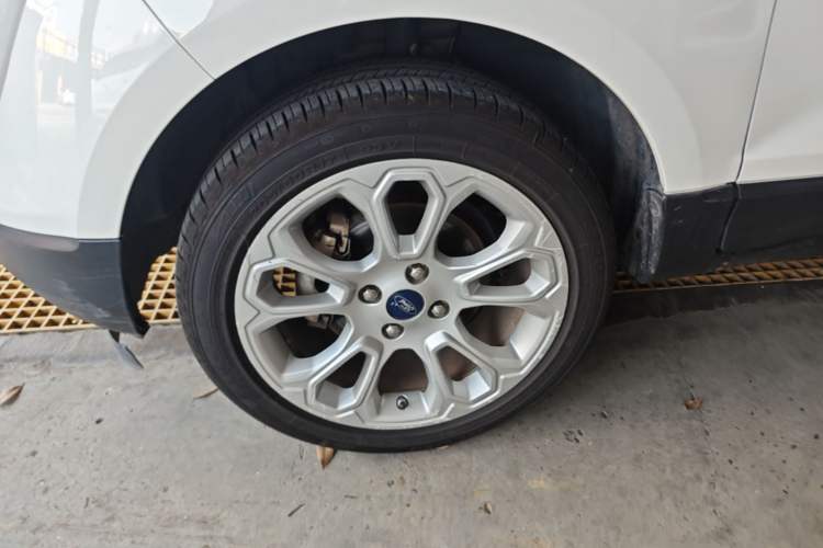 Used Ford EcoSport 2018 1.5L Automatic Zunyi Trim Left Front Wheel Hub