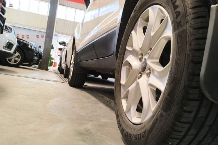 Used Ford EcoSport 2018 1.5L Automatic Elite Edition Left Side Sill