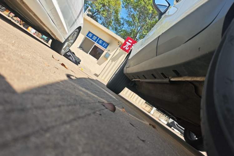 Used Ford EcoSport 2018 1.5L Automatic Zunyi Trim Left Side Sill
