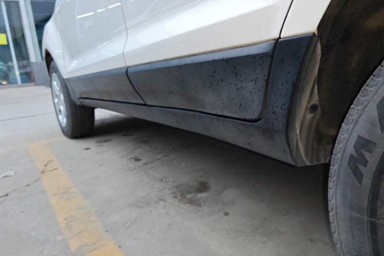 Used Ford EcoSport 2018 1.5L Automatic Elite Edition Left Side Sill