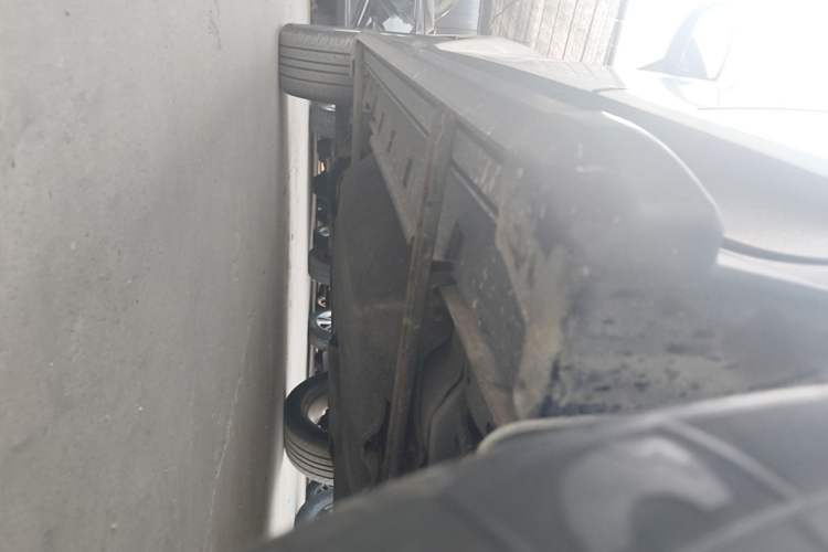Used Ford EcoSport 2018 1.5L Automatic Platinum Wing Model Left Side Sill