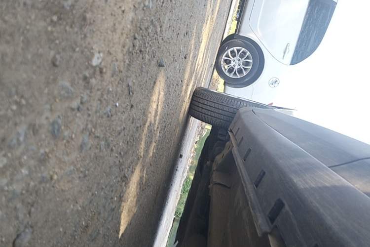 Used Ford EcoSport 2018 1.5L Automatic Elite Edition Left Side Sill