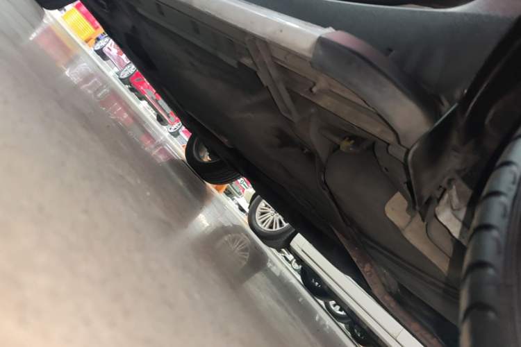 Used Ford EcoSport 2018 1.5L Automatic Zunyi Trim Left Side Sill