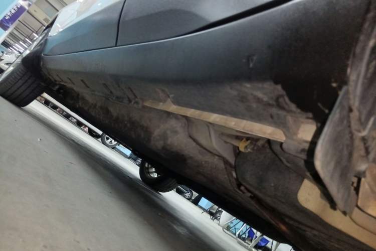 Used Ford EcoSport 2018 1.5L Automatic Platinum Wing Model Left Side Sill