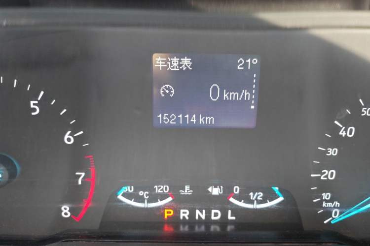 Used Ford EcoSport 2018 1.5L Automatic Platinum Wing Model Odometer Close Up