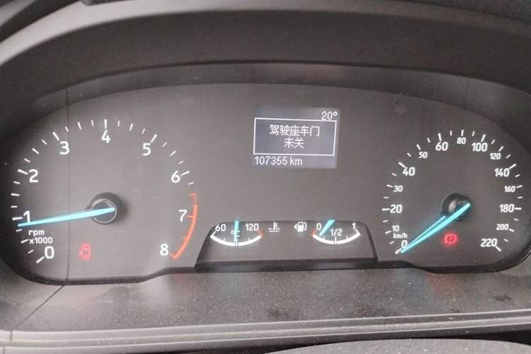 Used Ford EcoSport 2018 1.5L Manual Jingyi Model Odometer Close Up