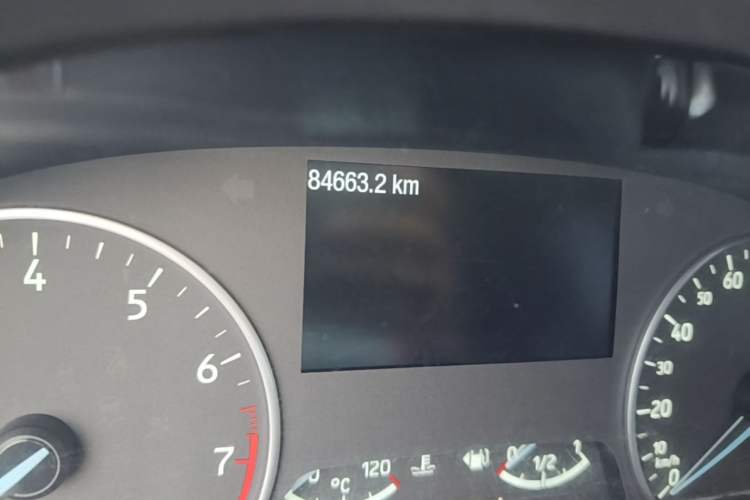 Used Ford EcoSport 2018 1.5L Automatic Zunyi Trim Odometer Close Up
