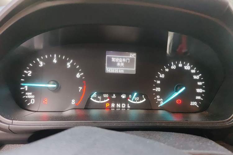 Used Ford EcoSport 2018 1.5L Automatic Platinum Wing Model Odometer Close Up