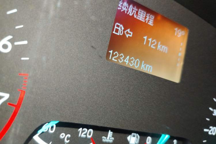 Used Ford EcoSport 2018 1.5L Manual Jingyi Model Odometer Close Up