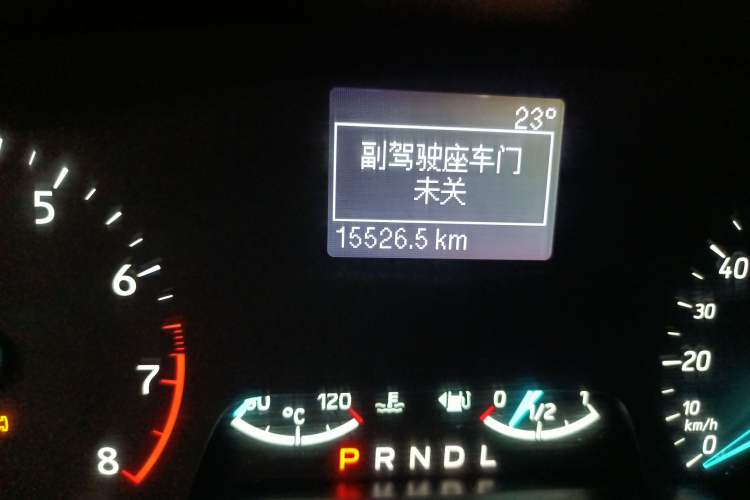 Used Ford EcoSport 2018 1.5L Automatic Platinum Wing Model Odometer Close Up