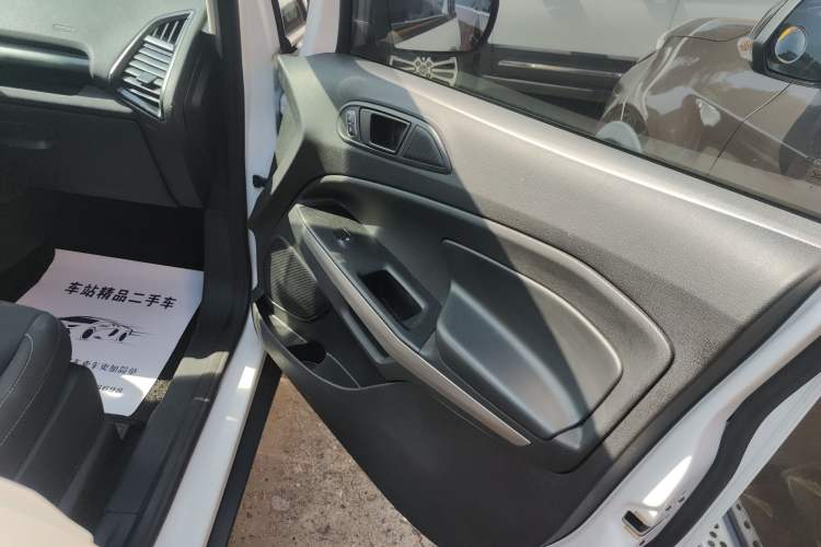 Used Ford EcoSport 2018 1.5L Manual Jingyi Model Right Front Door Interior