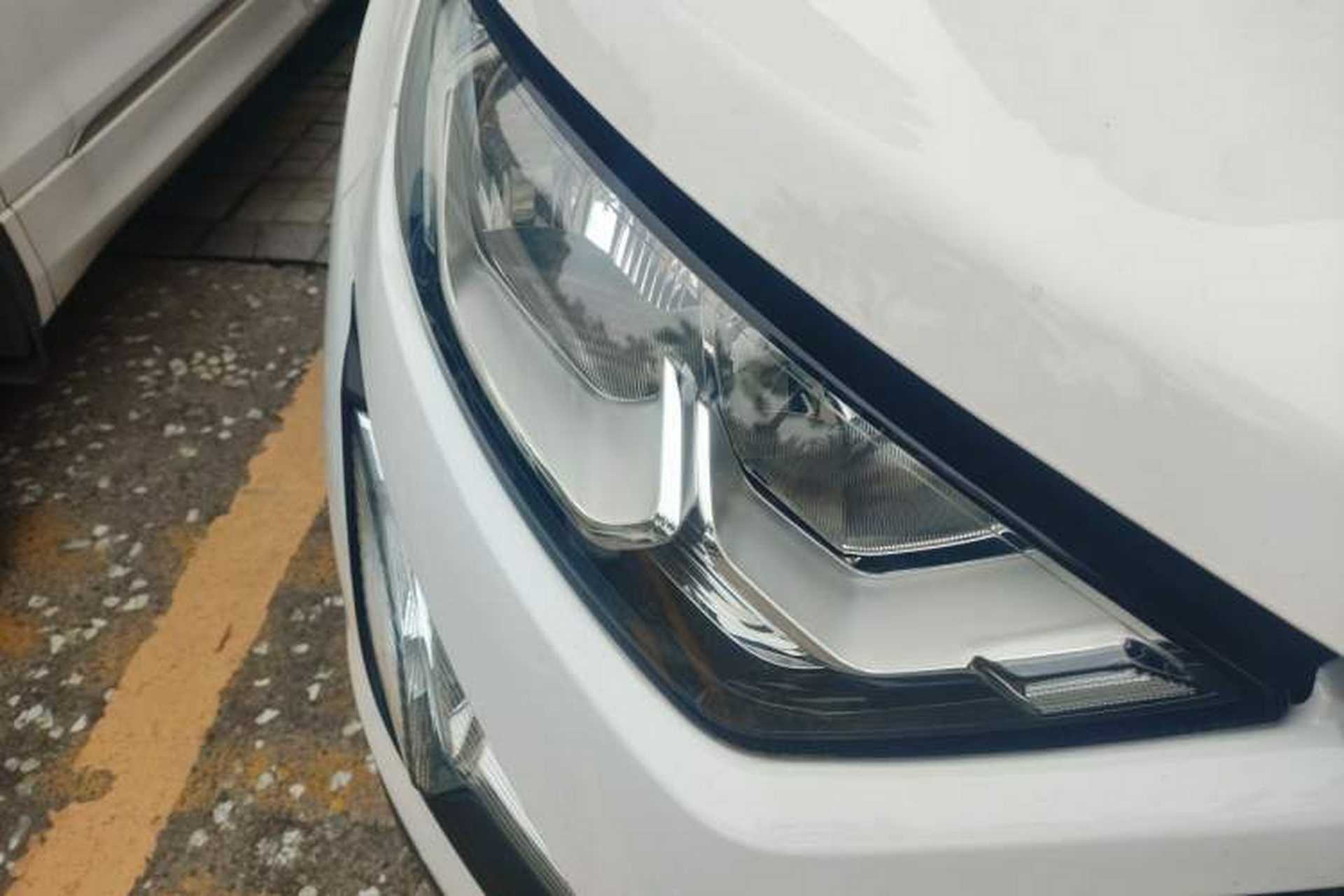 Used Ford EcoSport 2018 1.5L Automatic Elite Edition Right Front Headlight