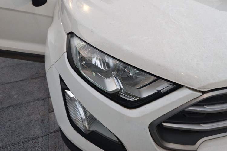 Used Ford EcoSport 2018 1.5L Automatic Platinum Wing Model Right Front Headlight
