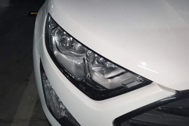 Used Ford EcoSport 2018 1.5L Automatic Elite Edition Right Front Headlight