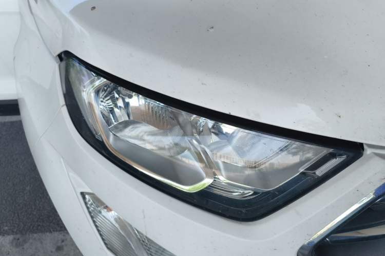 Used Ford EcoSport 2018 1.5L Automatic Zunyi Trim Right Front Headlight