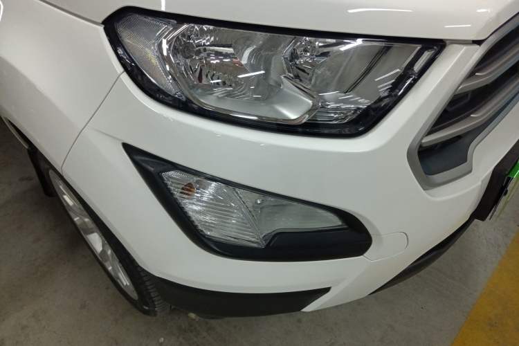 Used Ford EcoSport 2018 1.5L Automatic Platinum Wing Model Right Front Headlight